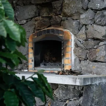 Hotel Abrigo Dos Bodes - Goat's Shelter Calheta (Azores)