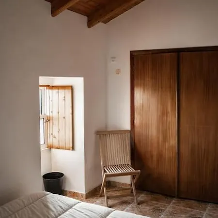 Abrigo Dos Bodes - Goat's Shelter