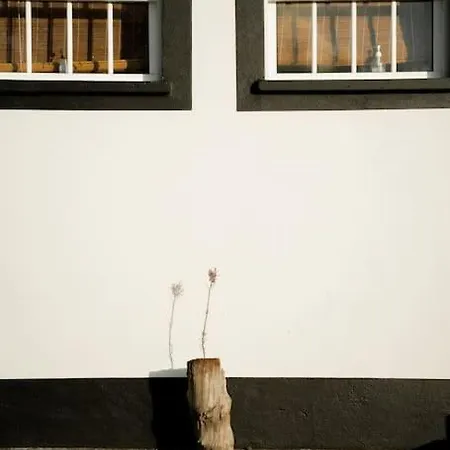 Abrigo Dos Bodes - Goat's Shelter Calheta (Azores)